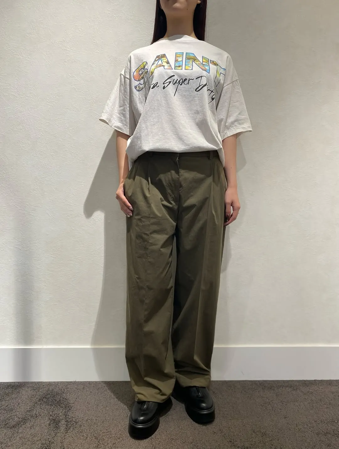 SAINT Mxxxxxx SS TEE/SUPER DIRTY/WHT oil painting SAINT SUPER DIRTY slogan TEE off-white S-XL Made of original OE yarn tube weaving without side seams to distinguish the split fabrics original consistent VINTAGE label/little angel anti-counterfeiting label top printing technology highly restored original details